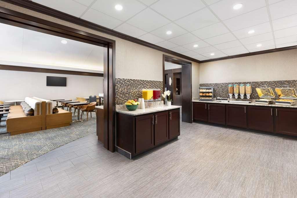 Homewood Suites By Hilton Портсмут Ресторан фото